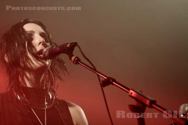 CHELSEA WOLFE - 2013-05-07 - PARIS - Point Ephemere - 